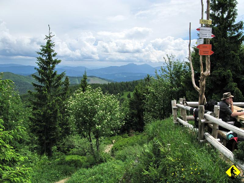 foto 049.jpg - Pogoda zaczyna się gniewać na wszystkich co w Boże Ciało bujają się po górach zamiast grzecznie siedzieć w kościele i modlić się za dobrobyt parafii.